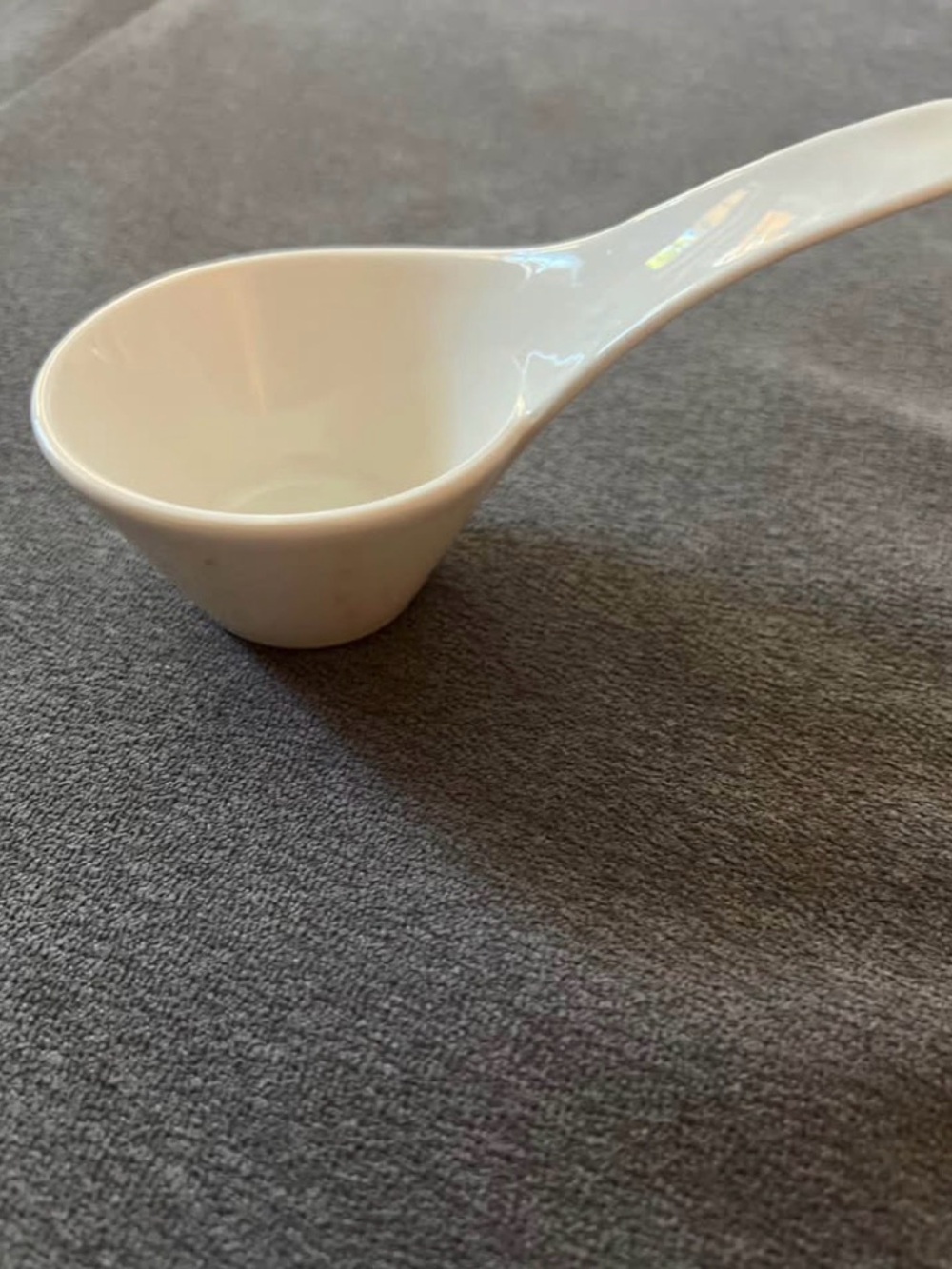 Villeroy & Boch New Wave Handled Dip Premium Porcelain White Bowl